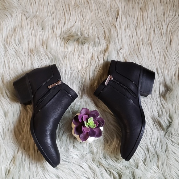 Karl Lagerfeld Shoes - NWT Karl Lagerfeld black booties